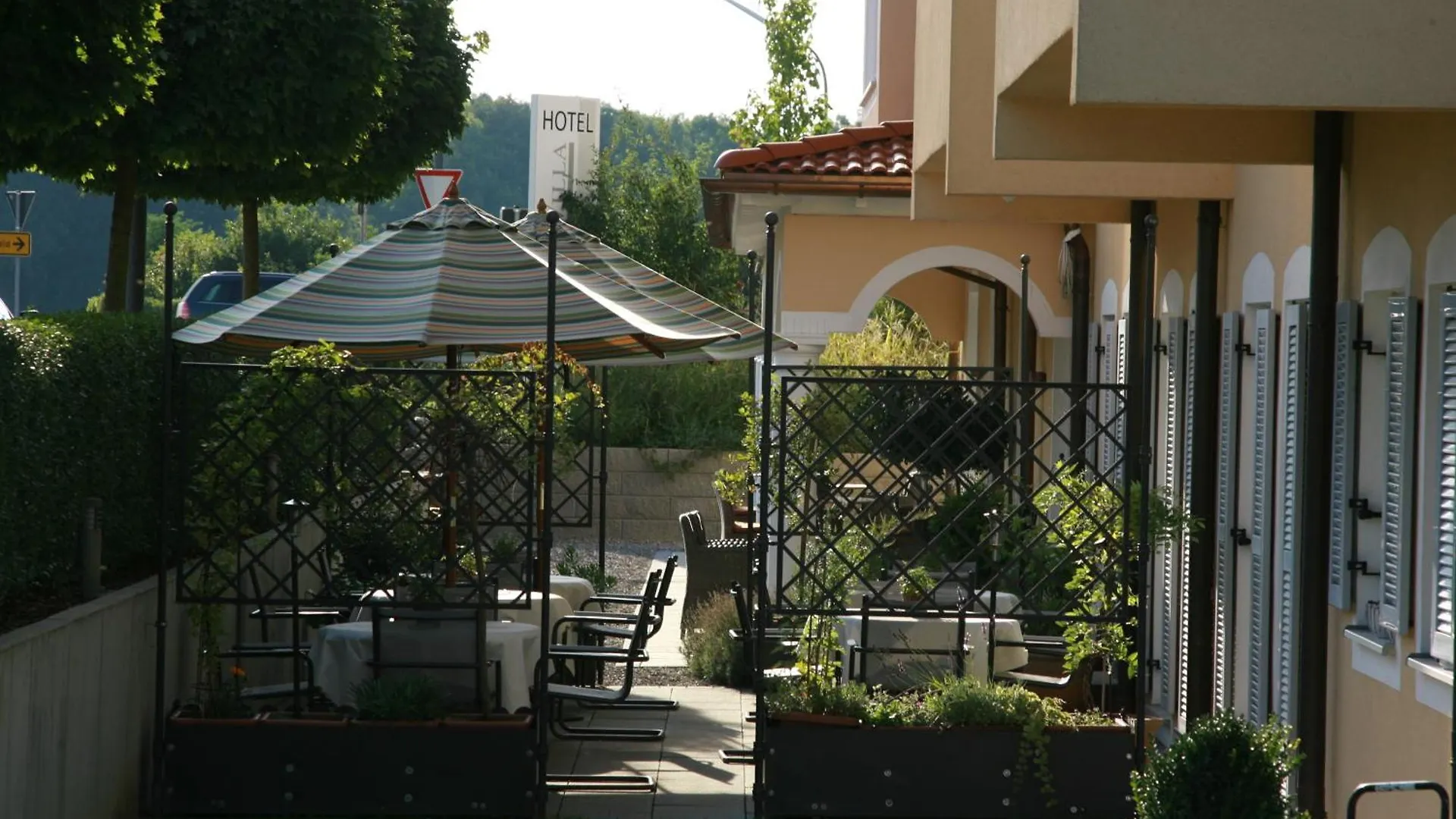 Ampervilla Hotel Fahrenzhausen Deutschland